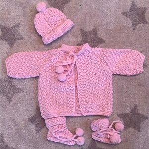 New handmade Knitted sweater hat and booties set